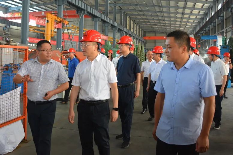 南昌市委常委、副市長(zhǎng)趙捷蒞臨越光電纜調(diào)研中小企業(yè)數(shù)字化轉(zhuǎn)型試點(diǎn)工作